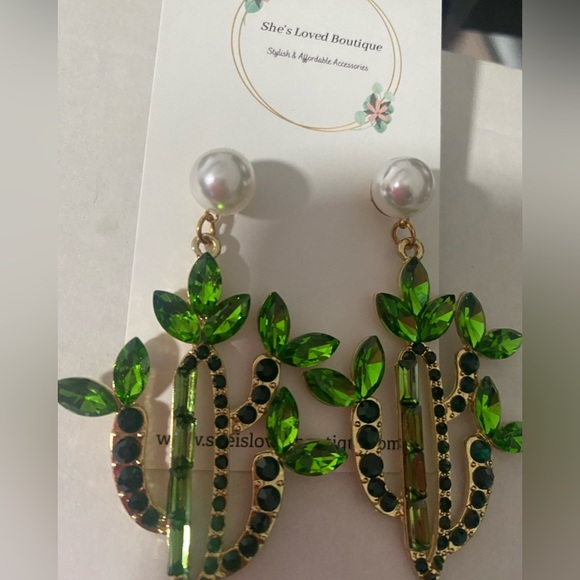 NWT Cactus Pearls Drop Earrings - Picture 4 of 5
